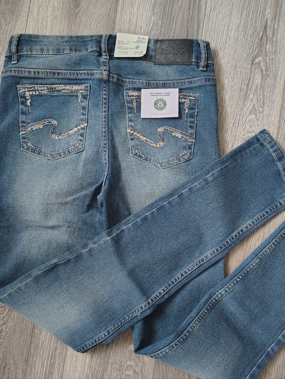 Teen Girls Size 16 Silver' Skinny Stretch Jeans in Medium Blue Wash